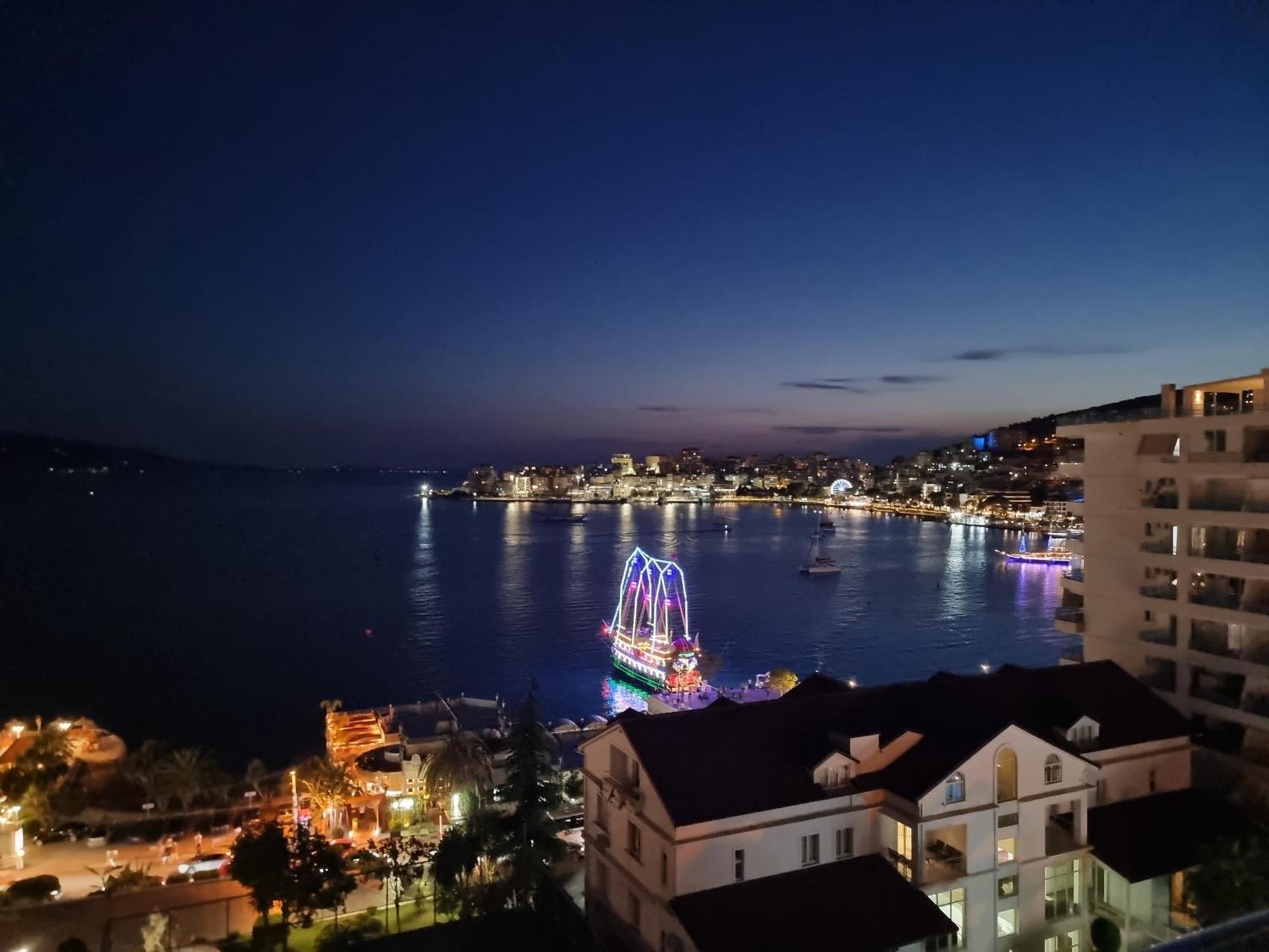 Lovely Seaview - 70m From - Free Parking Garage Апартаменти *